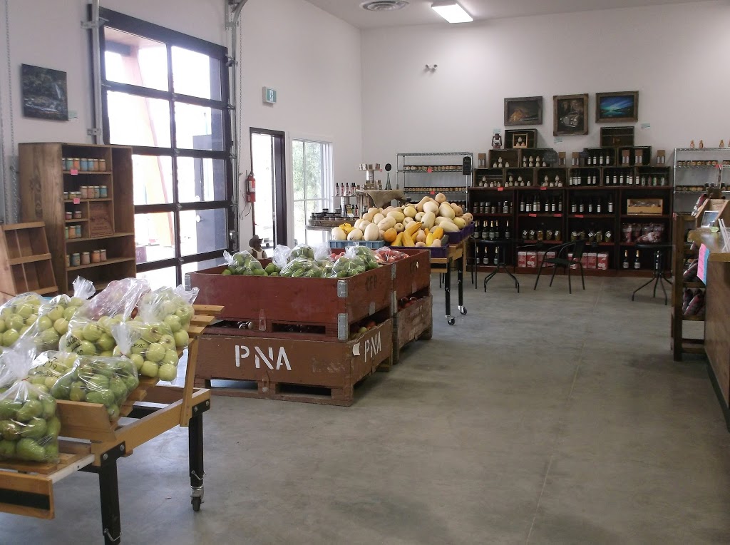 Kelowna Fruit Stand & Cafe | 5225 BC-97, Kelowna, BC V1V 2K4, Canada | Phone: (250) 765-5225