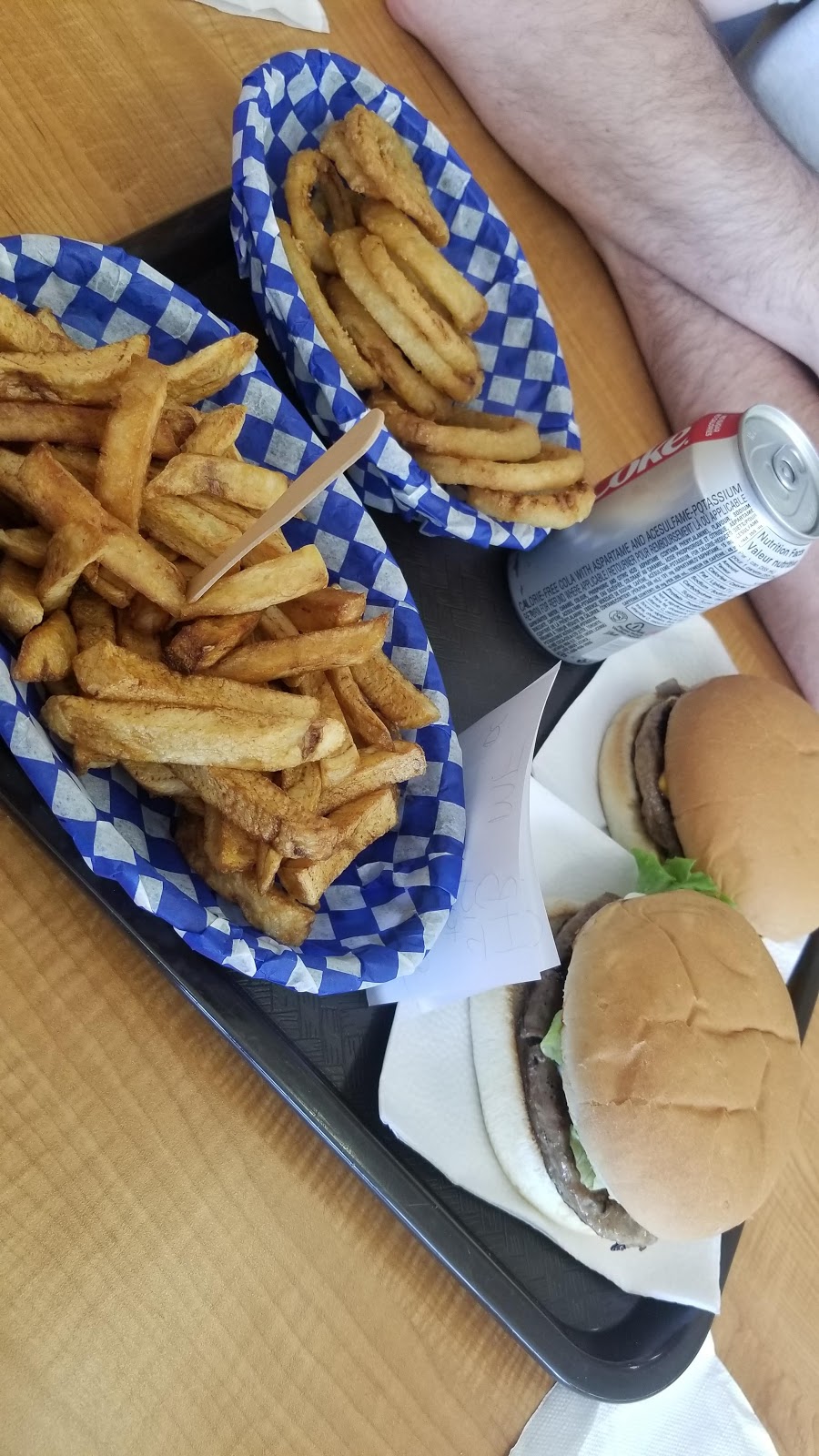Fritzies East End | 881 Dundas St, Woodstock, ON N4S 1G9, Canada | Phone: (519) 537-7177