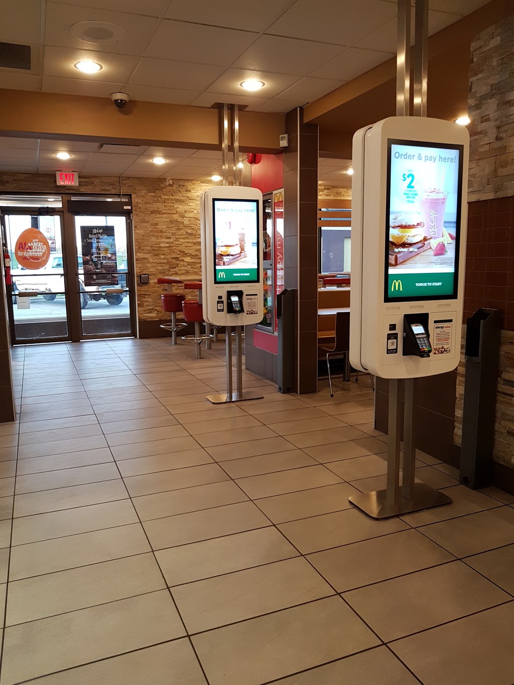 McDonalds | 320 Memorial Ave, Orillia, ON L3V 5X6, Canada | Phone: (705) 325-9851