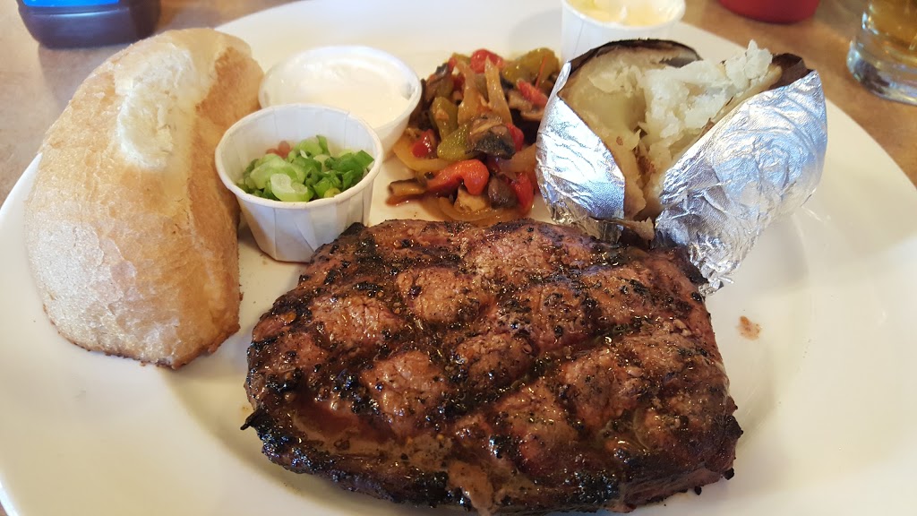 Texas Gate / Rockyview Hotel | 304 1 St W, Cochrane, AB T4C 1A5, Canada | Phone: (403) 932-6666