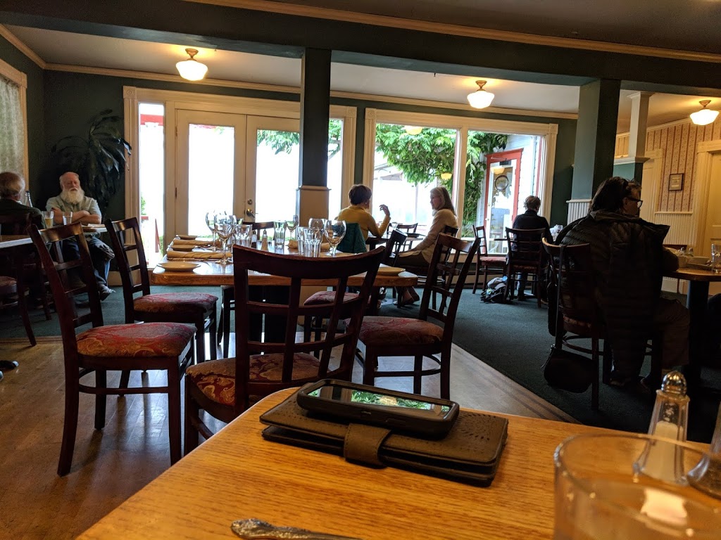 Orcas Hotel Cafe | 18 Orcas Hill Rd, Orcas, WA 98280, USA | Phone: (360) 376-4300