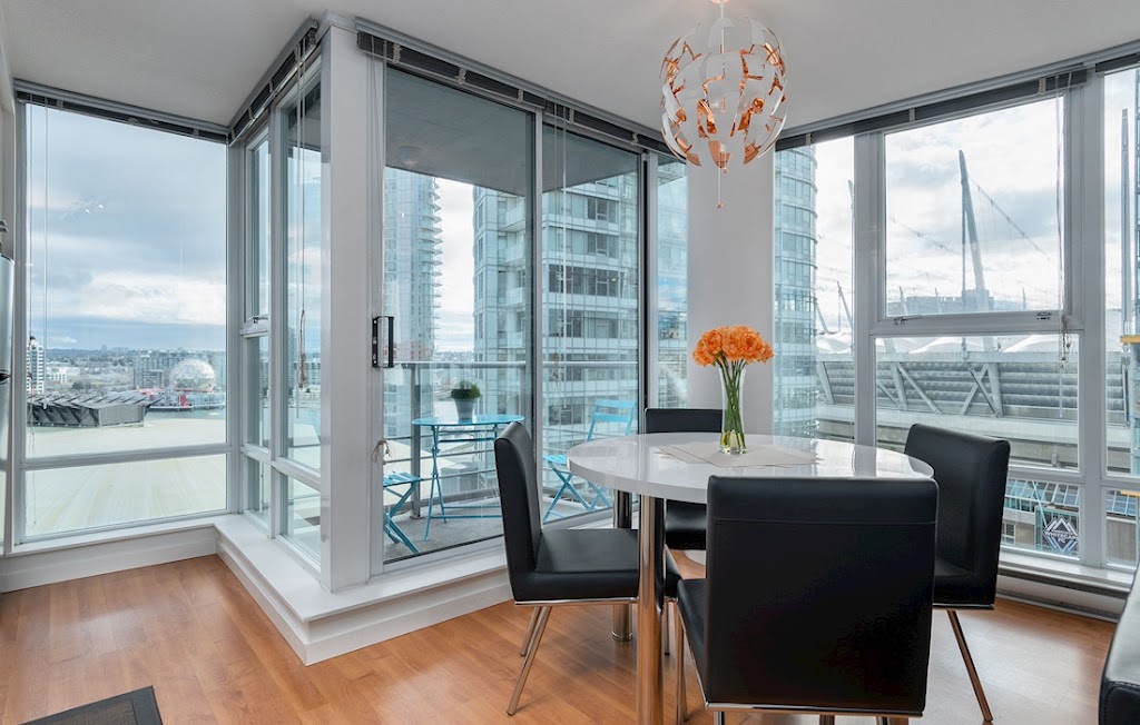 Premiere Suites | 131 Regiment Square, Vancouver, BC V6B 1X6, Canada | Phone: (888) 575-7808
