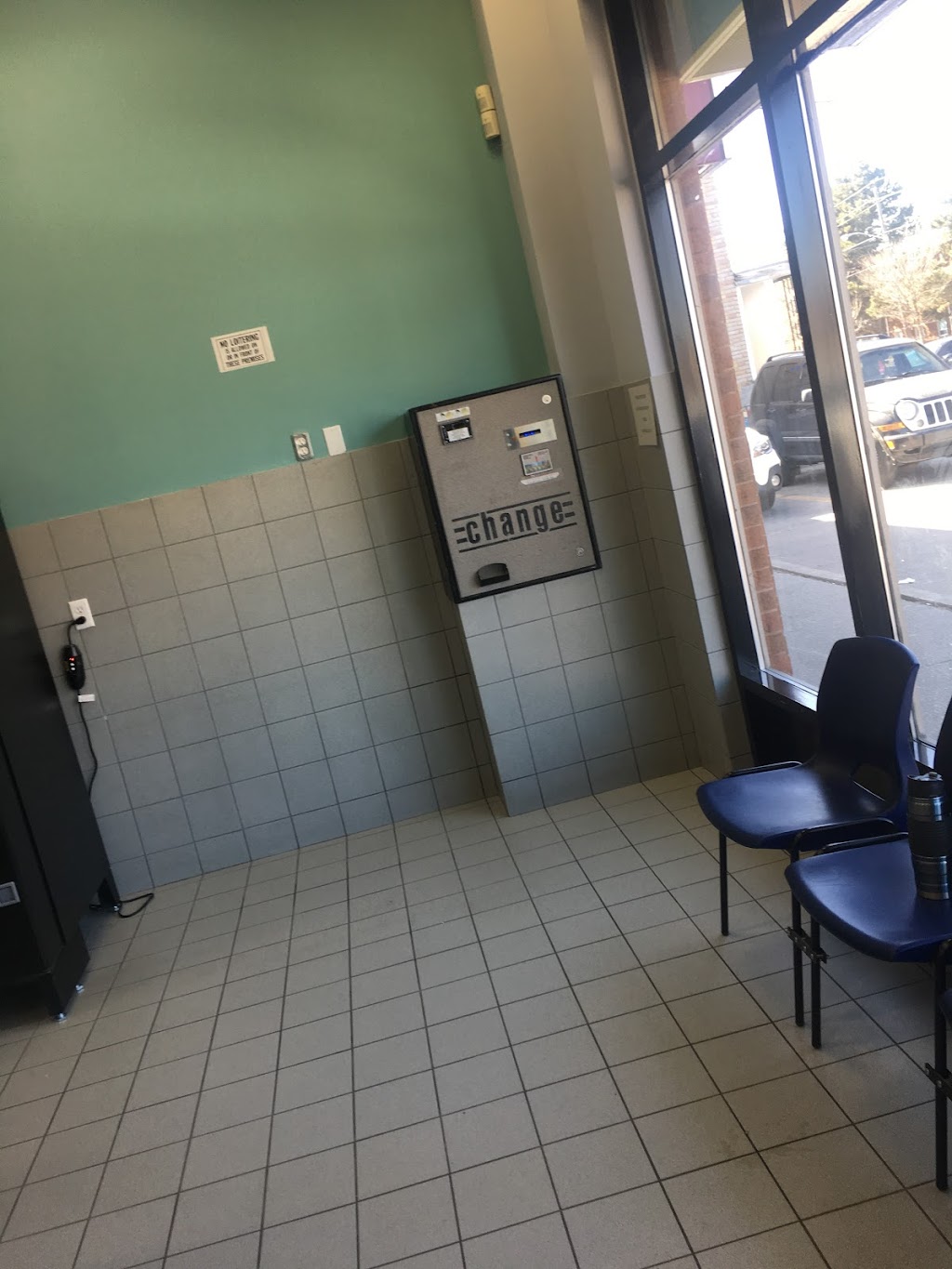 24 HOUR WILSON COIN LAUNDRY | 425-427 Wilson Ave, North York, ON M3H 1T5, Canada | Phone: (647) 748-1425