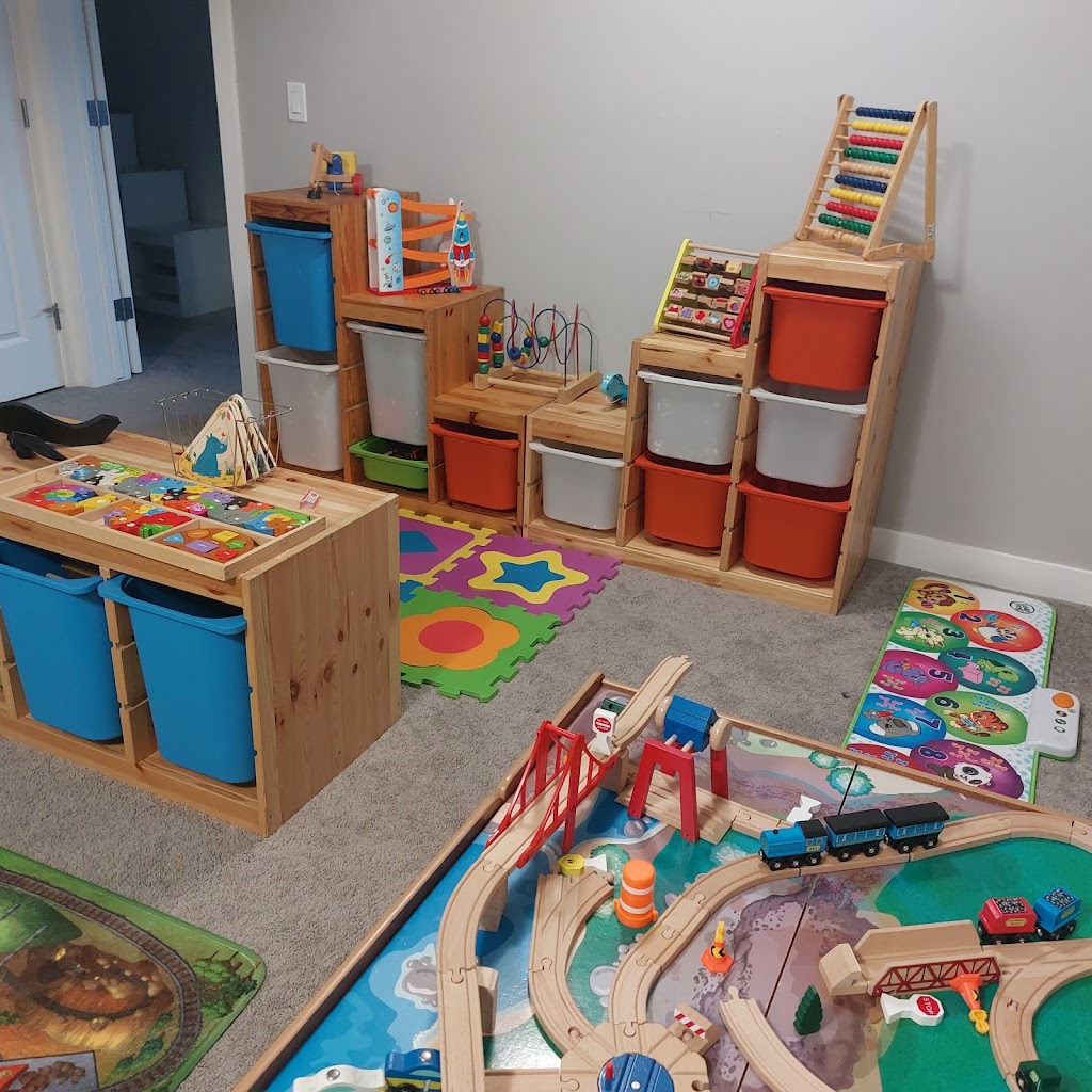 Minions Dayhome | 826 Nolan Hill Blvd NW, Calgary, AB T3R 0W1, Canada | Phone: (403) 836-3298