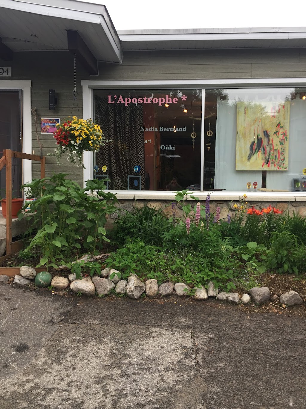 Art Gallery L’apostrophe | 3094 Rue Charette, Sainte-Adèle, QC J8B 1H3, Canada | Phone: (581) 578-5033
