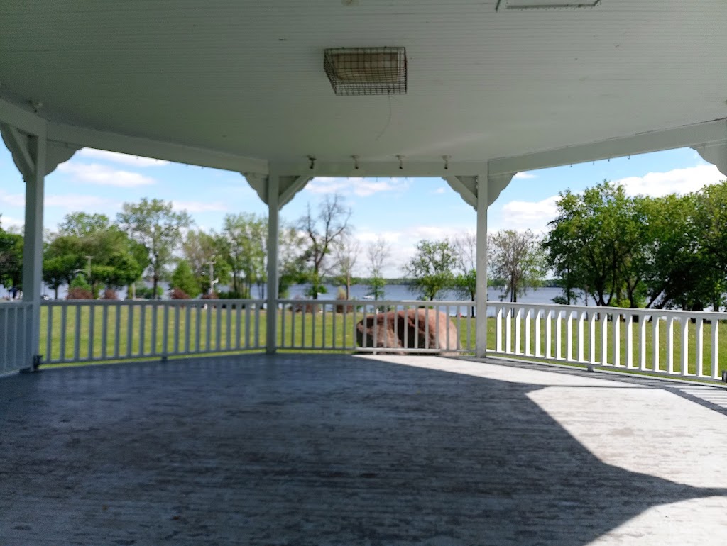Fritz Community Centre | 20477 Rue Lakeshore, Baie-dUrfé, QC H9X 1R3, Canada | Phone: (514) 457-9469