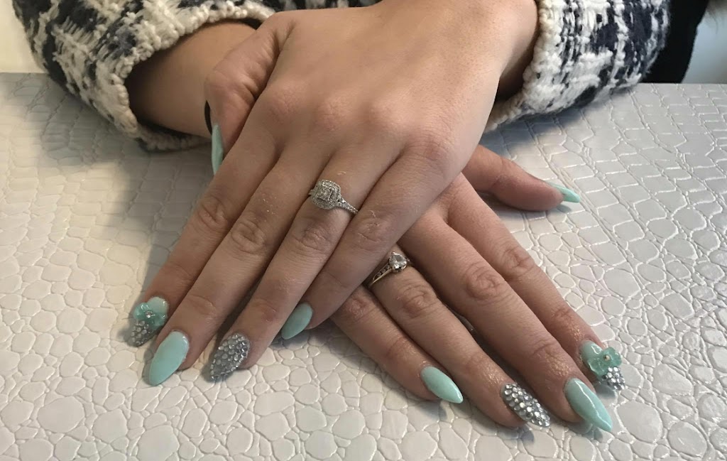 Ongles rive-sud | D-87 Rue St Pierre, Saint-Constant, QC J5A 1G7, Canada | Phone: (514) 730-8423