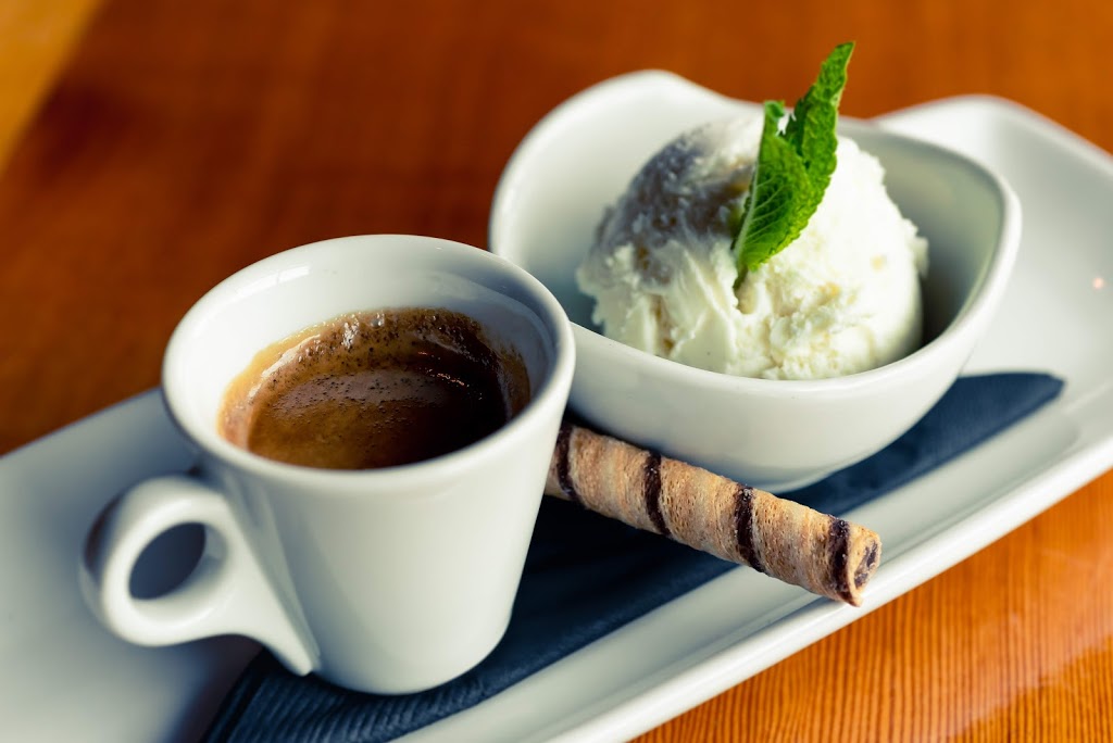 Woodfire Restaurant & Catering | 500 N Rd, Gabriola, BC V0R 1X0, Canada | Phone: (250) 247-0095
