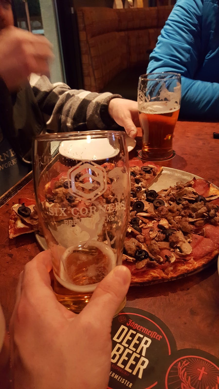 John Henrys Pub | 235 Milligan Dr, Okotoks, AB T1S 0B8, Canada | Phone: (403) 995-4651