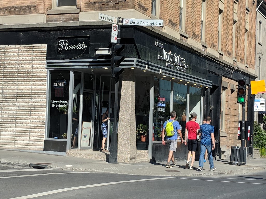 Fleuriste Louis Quinze | 1047 Rue Saint-Denis, Montréal, QC H2X 3H9, Canada | Phone: (514) 849-3661