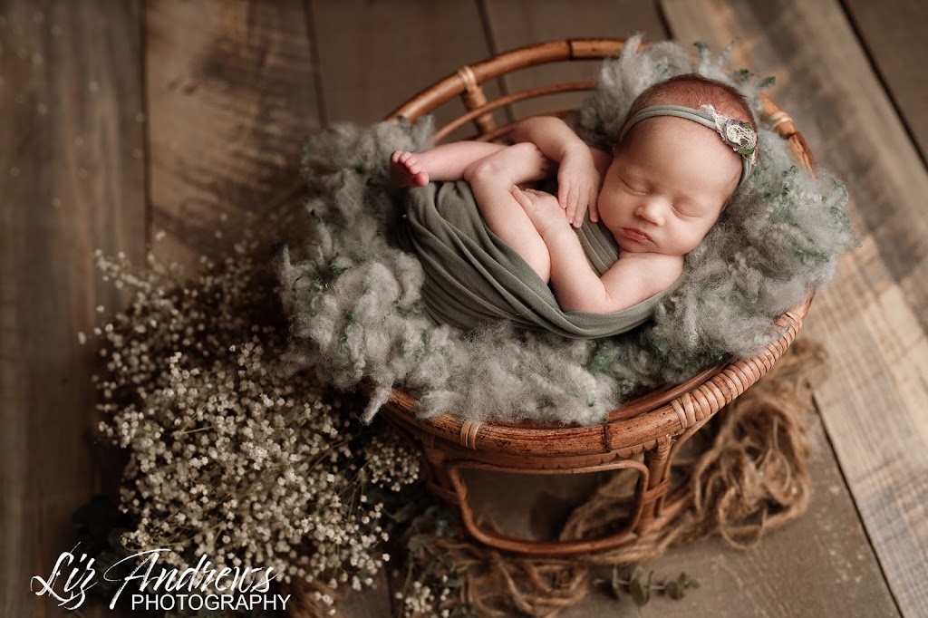 Liz Andrews Photography | 132 Crystal Shores Manor, Okotoks, AB T1S 2H6, Canada | Phone: (587) 966-5800
