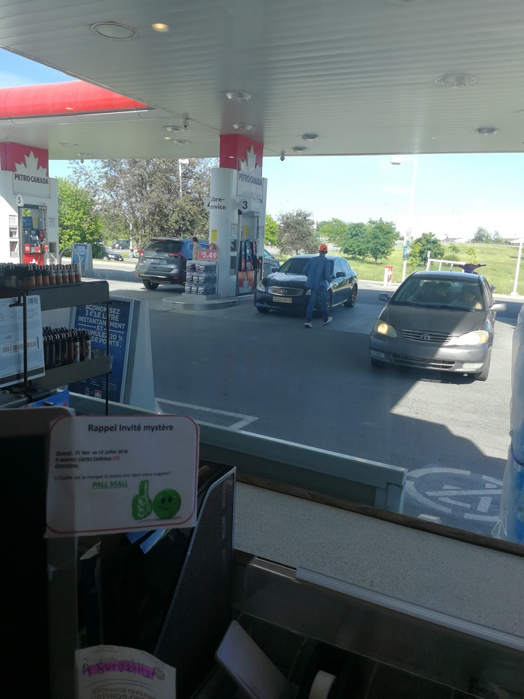 Petro-Canada | 255 Avenue Gatineau, Gatineau, QC J8T 4J7, Canada | Phone: (819) 568-8222