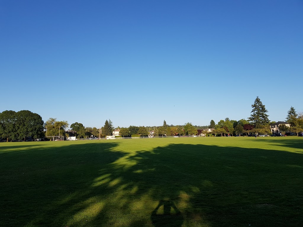 Carnarvon Park | 2995 W 19th Ave, Vancouver, BC V6L 3C3, Canada | Phone: (604) 873-7000