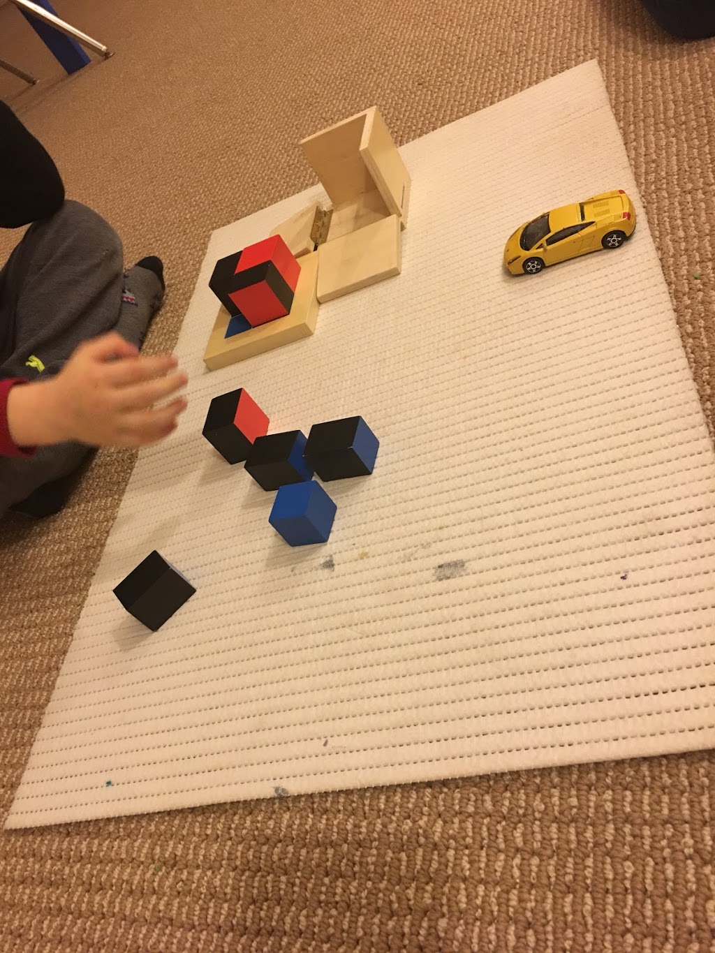 Pristine Montessori | 3231 Stocksbridge Ave, Oakville, ON L6M 0E3, Canada | Phone: (416) 523-1037