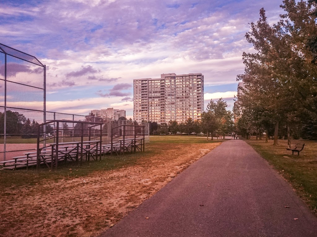 Goldhawk Park | 250 Goldhawk Trail, Scarborough, ON M1V 3W8, Canada | Phone: (416) 396-8964