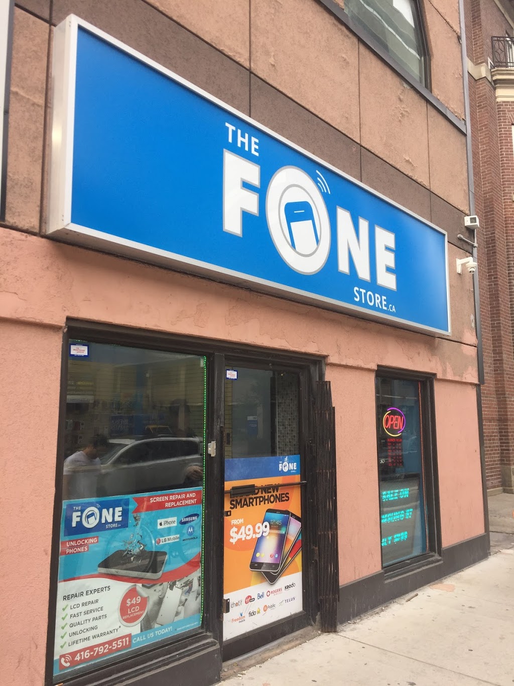 The Fone Store | 399 Yonge St, Toronto, ON M5B 1S9, Canada | Phone: (416) 792-5511