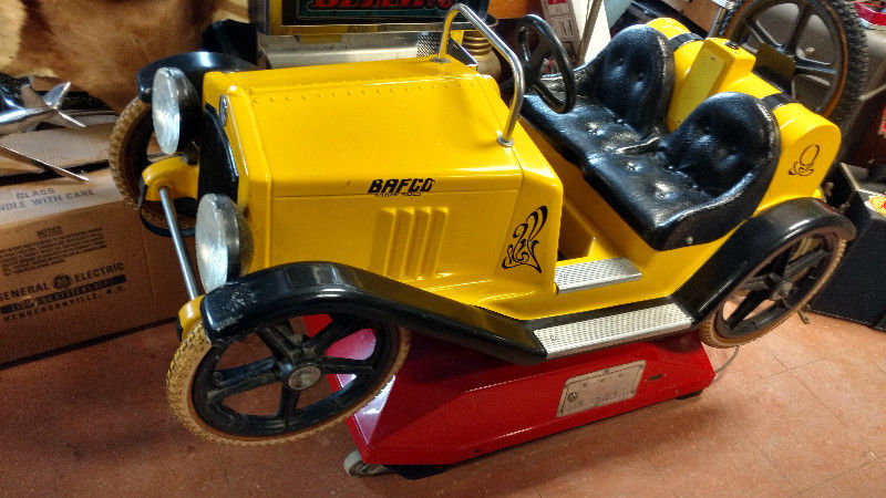 Antiques & Collectible Co. | 669 King St, Welland, ON L3B 3L5, Canada | Phone: (905) 380-7470