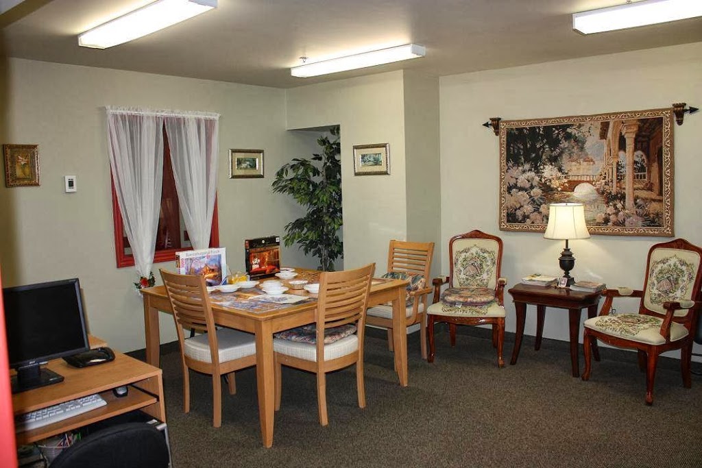 La Maison Au Tournant du Boisé | 287 Boulevard Industriel, Repentigny, QC J6A 8B8, Canada | Phone: (450) 654-9430