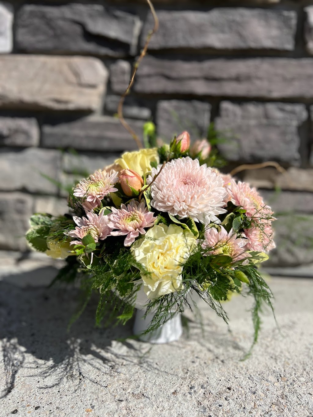3Bs Flowers | 4807 44 Ave #106, Stony Plain, AB T7Z 1V5, Canada | Phone: (780) 968-6938