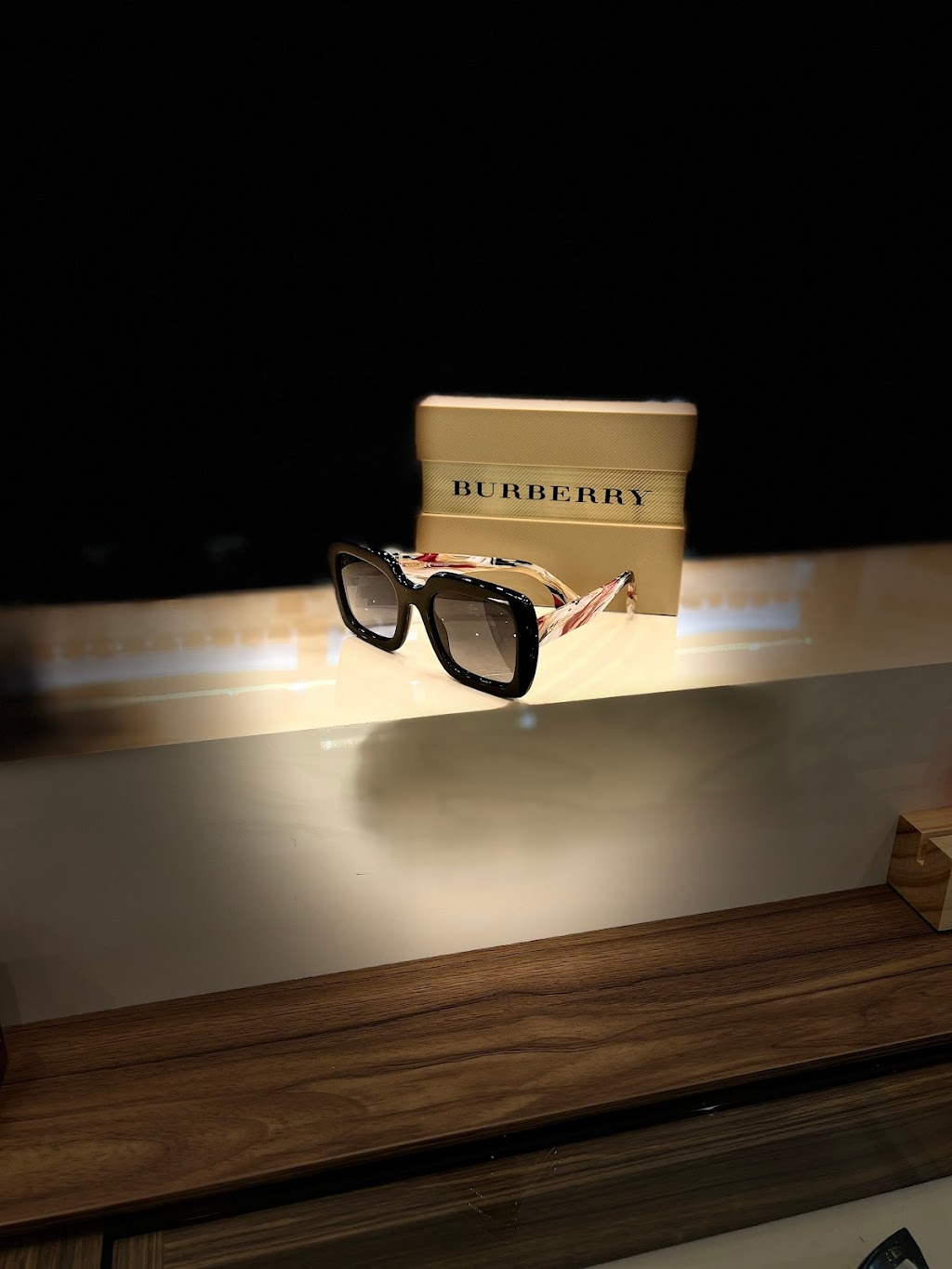 EyeSun Optical Eye Clinic | 6015 Yonge St Unit A, North York, ON M2M 3W2, Canada | Phone: (416) 901-2007