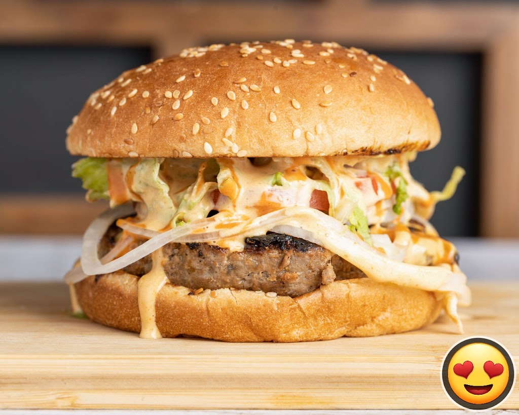 Roma lounge | 144 Emerson St, Hamilton, ON L8S 2X9, Canada | Phone: (289) 700-4491