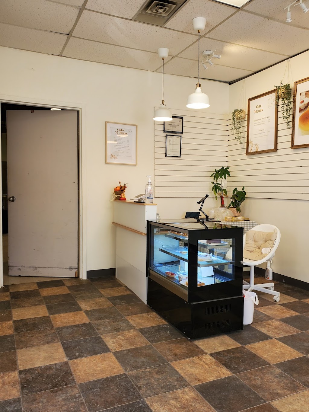RIKA Cheese Garden | 1079 Autumnwood Dr, Winnipeg, MB R2J 1C6, Canada | Phone: (204) 256-5286