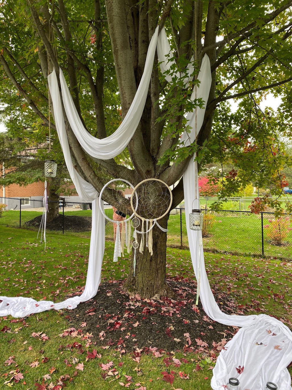 iloveweddings.ca | 28 Beckett Ave., East Gwillimbury, ON L9N 1E8, Canada | Phone: (905) 251-8680