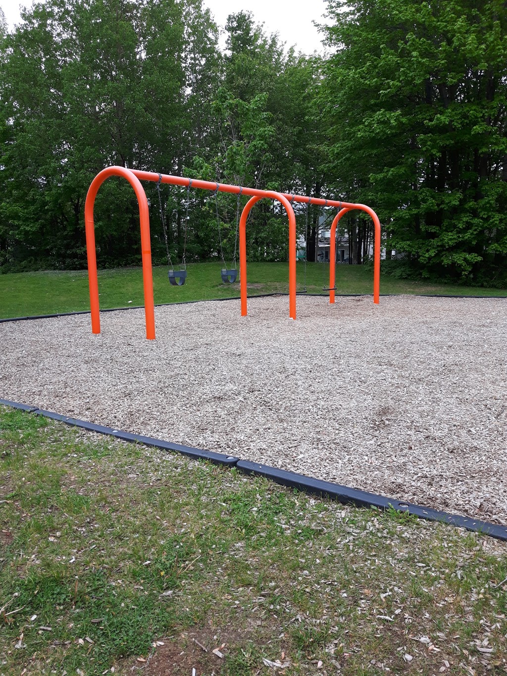 Parc de Larochelle | Rue de la Rochelle, Terrebonne, QC J6X 4B5, Canada | Phone: (450) 961-2001
