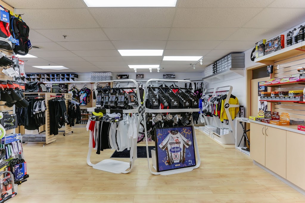 Racer Sportif | 151 Robinson St, Oakville, ON L6J 7N3, Canada | Phone: (905) 815-2100