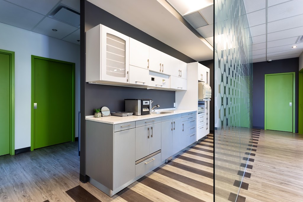 Dentavive Soins dentaires avancés | 2815 Rue Sherbrooke E Bureau 230, Montréal, QC H2K 1H2, Canada | Phone: (514) 907-7525