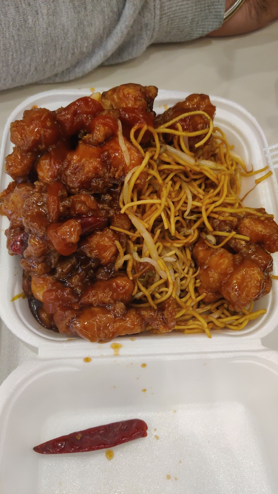 Kung Pao Wok | 419 King St W, Oshawa, ON L1J 4X3, Canada | Phone: (905) 432-8818