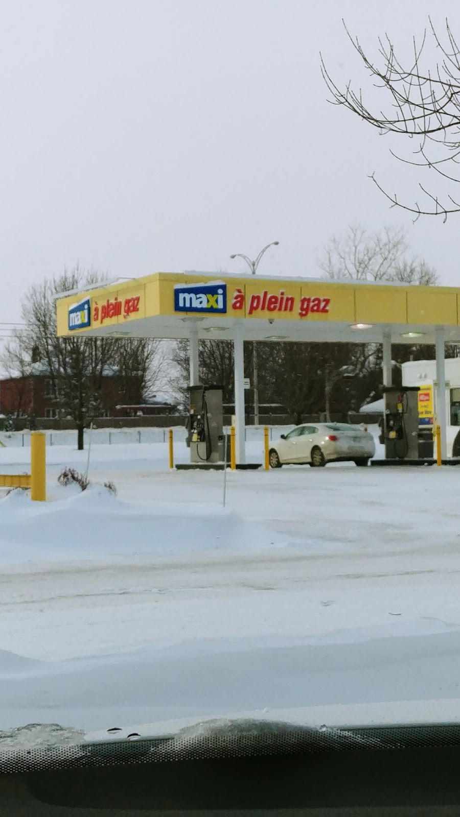 Maxi | 120 Boulevard Arthabaska O, Victoriaville, QC G6P 6S2, Canada | Phone: (819) 752-7732