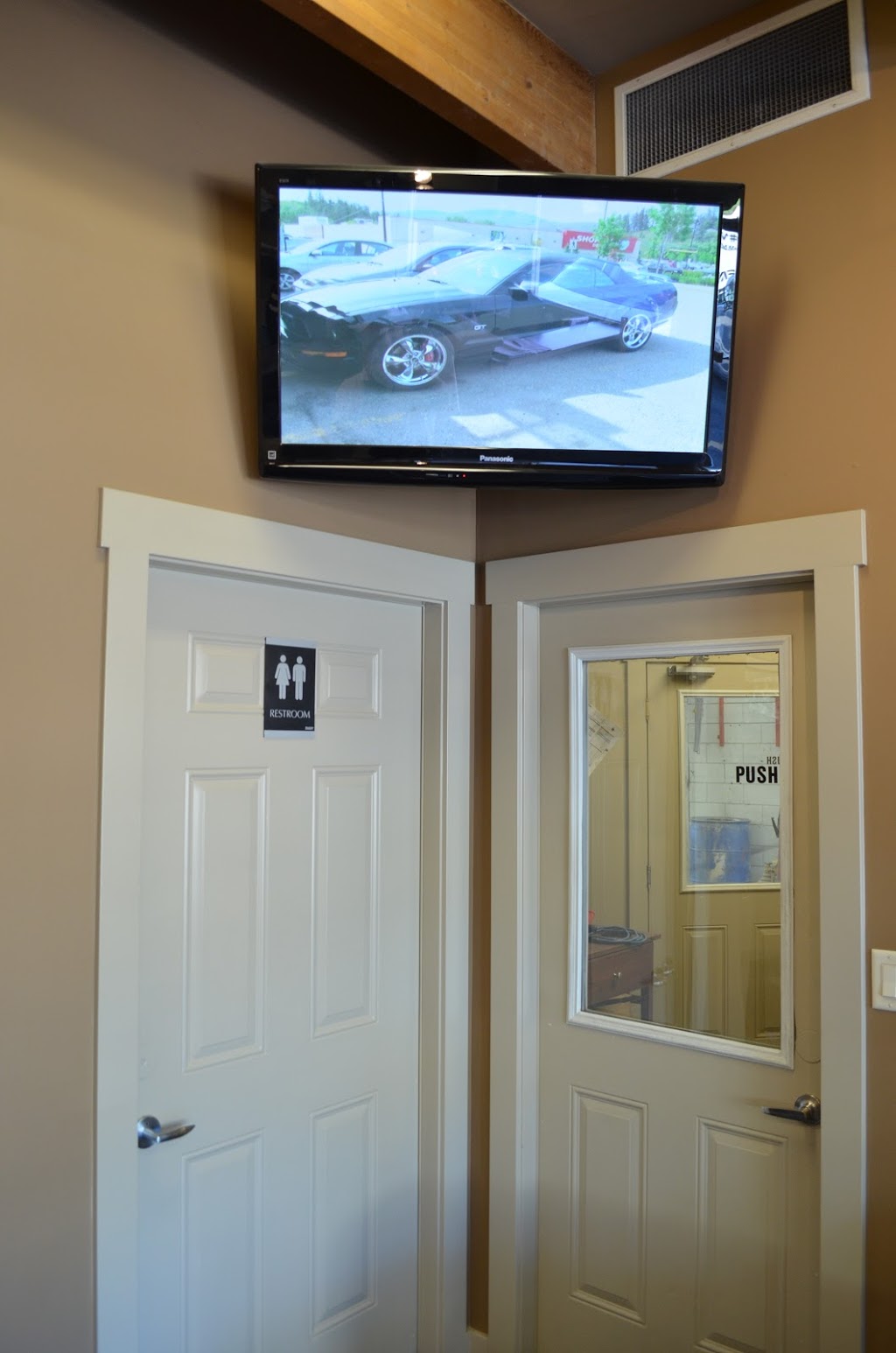 CSN Franks Autobody Repair | 1800 Kalamalka Lake Rd, Vernon, BC V1T 6V5, Canada | Phone: (250) 545-6906