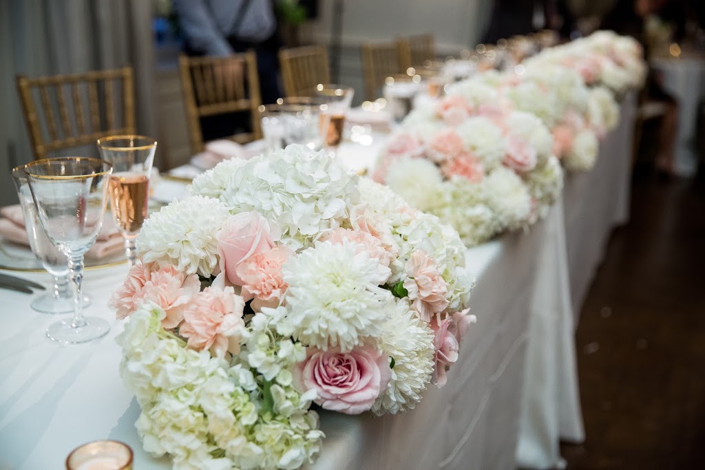 Petals | 9255 Woodbine Ave, Markham, ON L6C 1Y9, Canada | Phone: (905) 887-8080