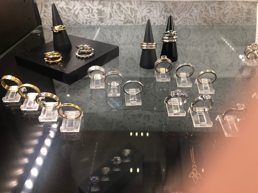 Queen Bijoux the Jewellery of Kristen Jones | 1351 Railspur Alley, Vancouver, BC V6H 4G9, Canada | Phone: (778) 858-8959