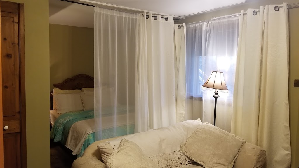 Chalets & Studios Le Vent Du Nord | 1954 Chemin du Lac Supérieur, Lac-Supérieur, QC J0T 1P0, Canada | Phone: (819) 688-6140
