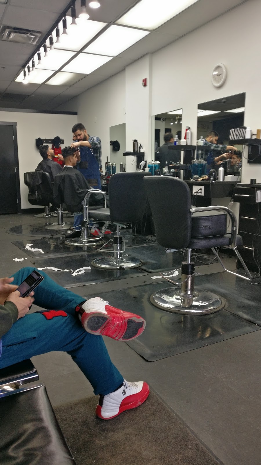 Top Touch Hair Salon | 4818 Westwinds Dr NE unit 1126, Calgary, AB T3J 3Z5, Canada | Phone: (403) 293-7022