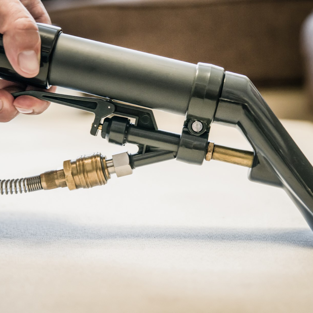 Steve The Carpet Cleaner | 90 Orchard Point Rd, Orillia, ON L3V 8K4, Canada | Phone: (705) 349-3667