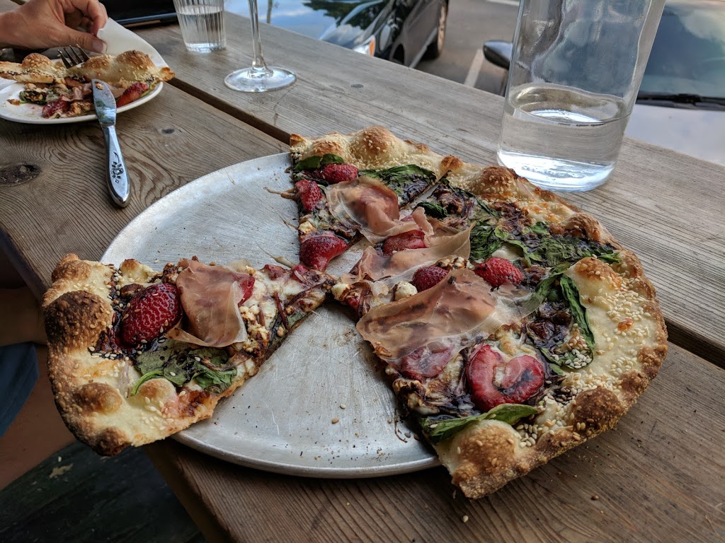 The Pie Plate | 1516 Niagara Stone Rd, Virgil, ON L0S 1T0, Canada | Phone: (905) 468-9743