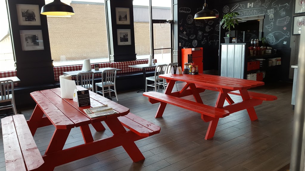 Hank Daddys Barbecue | 7777 Keele St #11, Concord, ON L4K 1Y7, Canada | Phone: (905) 417-4545