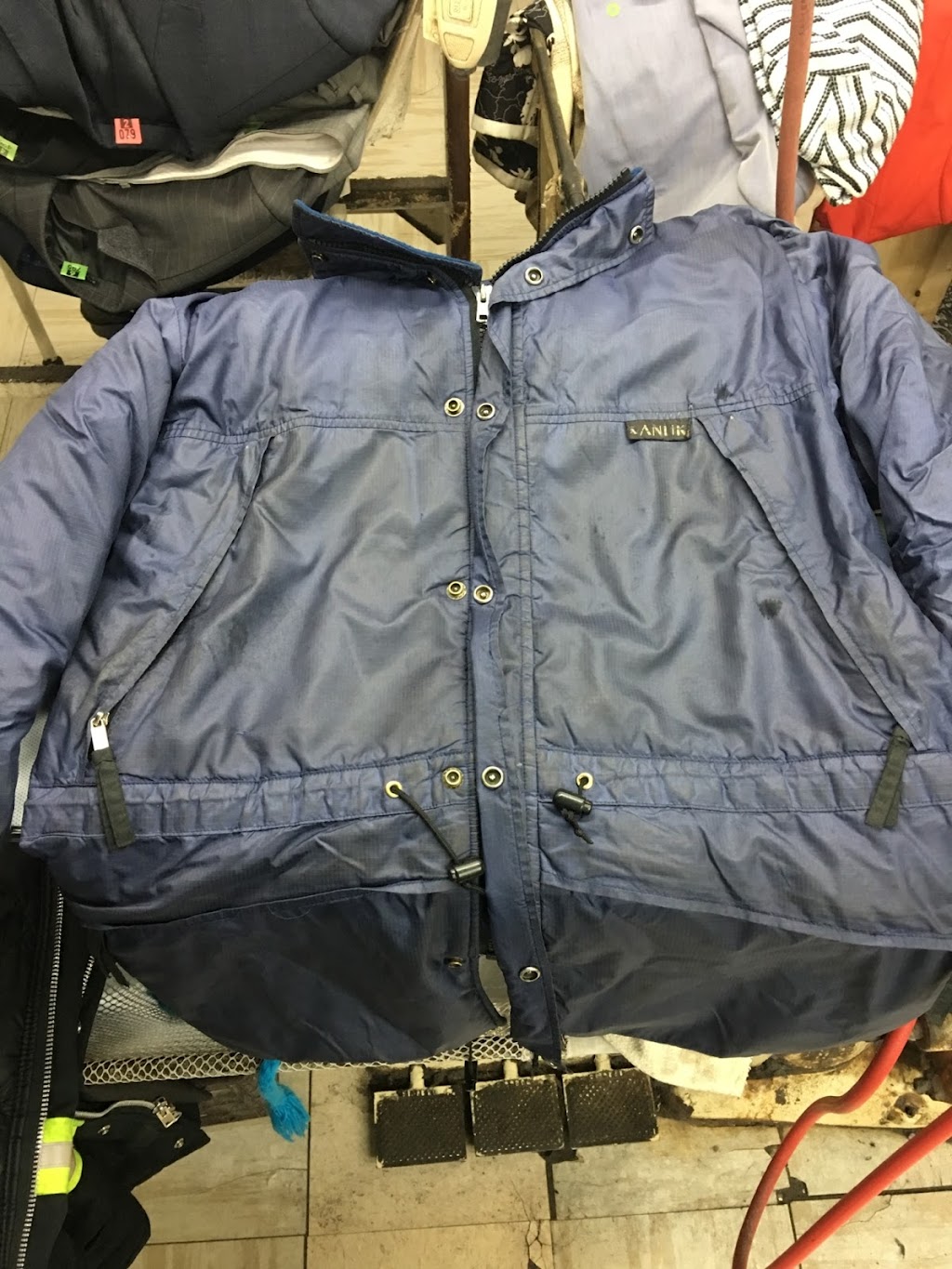 Nettoyeur DAnjou | 6559 Av. Azilda, Anjou, QC H1K 2Z8, Canada | Phone: (514) 352-8500