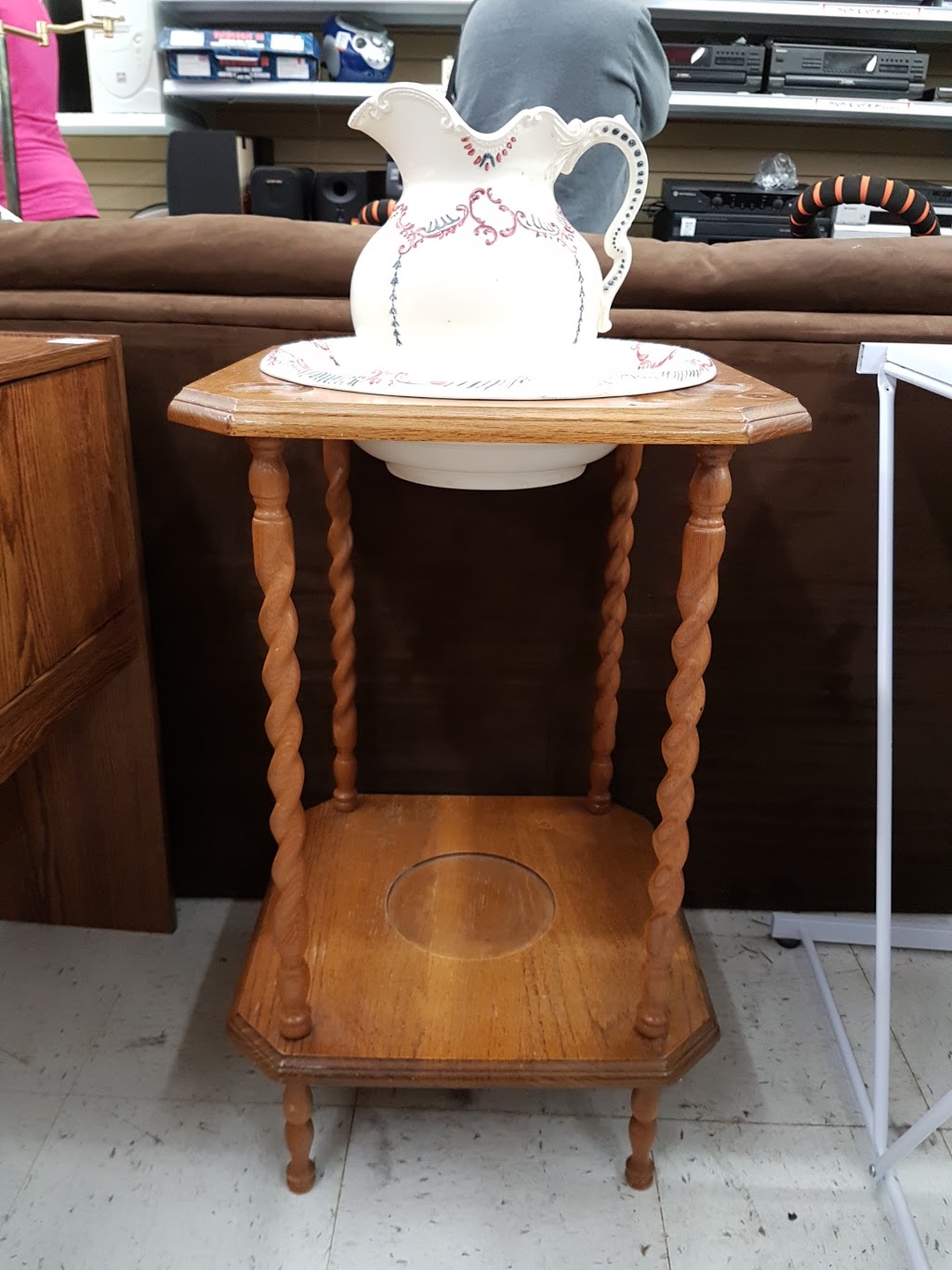 Value Village | 530 Fifth St Ste 101, Nanaimo, BC V9R 1P2, Canada | Phone: (250) 741-0803