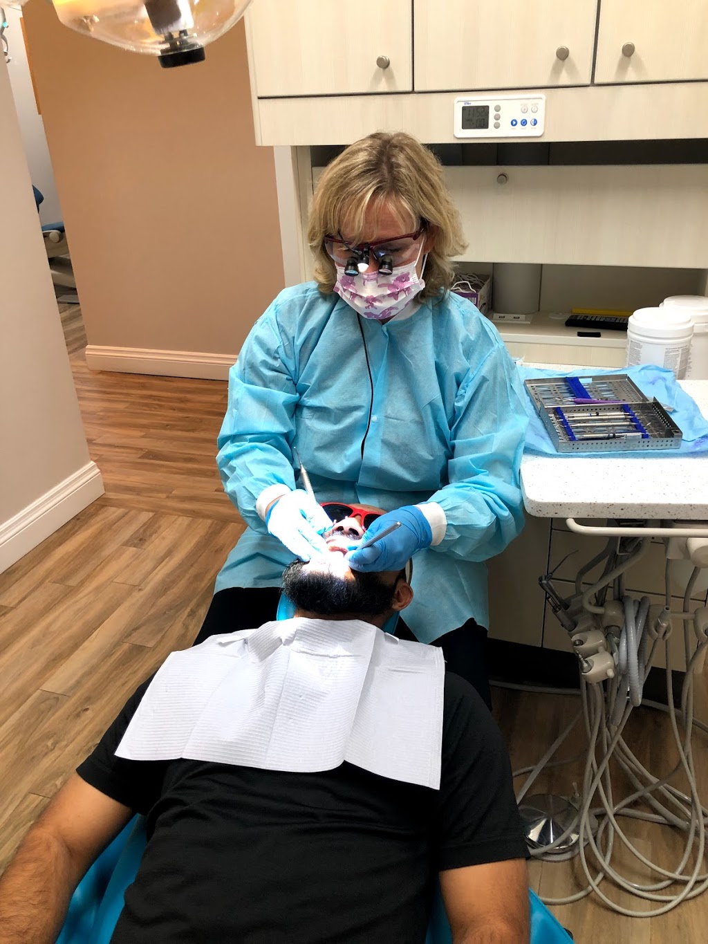 Dr. Simon Pong Family and Cosmetic Dentistry | 353 Iroquois Shore Rd #2, Oakville, ON L6H 1M3, Canada | Phone: (905) 844-6221