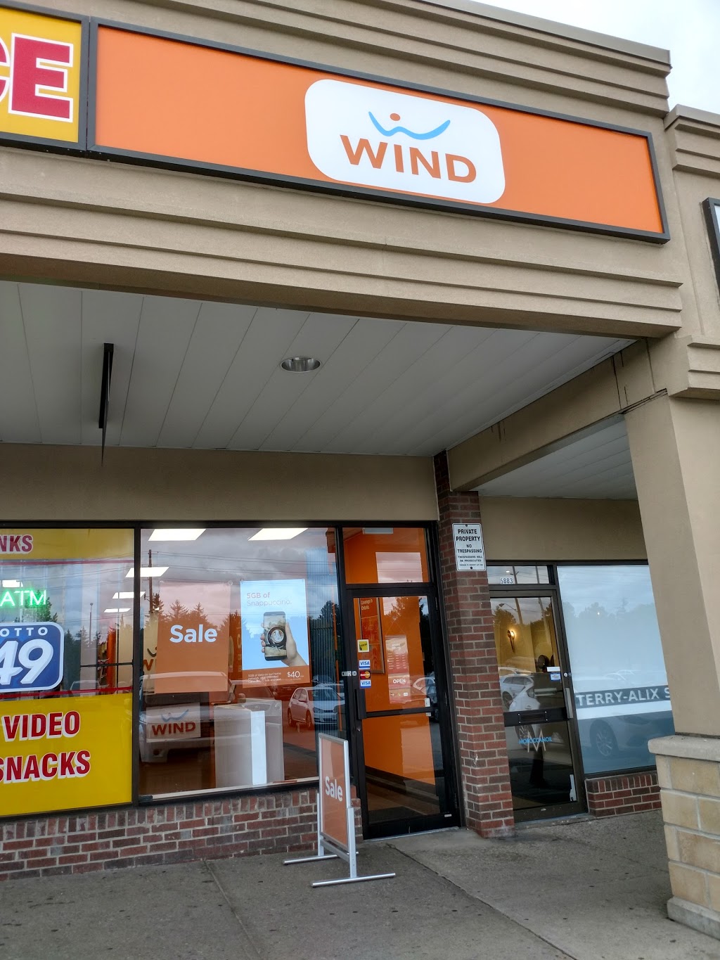 Freedom Mobile | Leslie Dexter Plaza, 5887 Leslie St, North York, ON M2H 1J8, Canada | Phone: (416) 477-1438