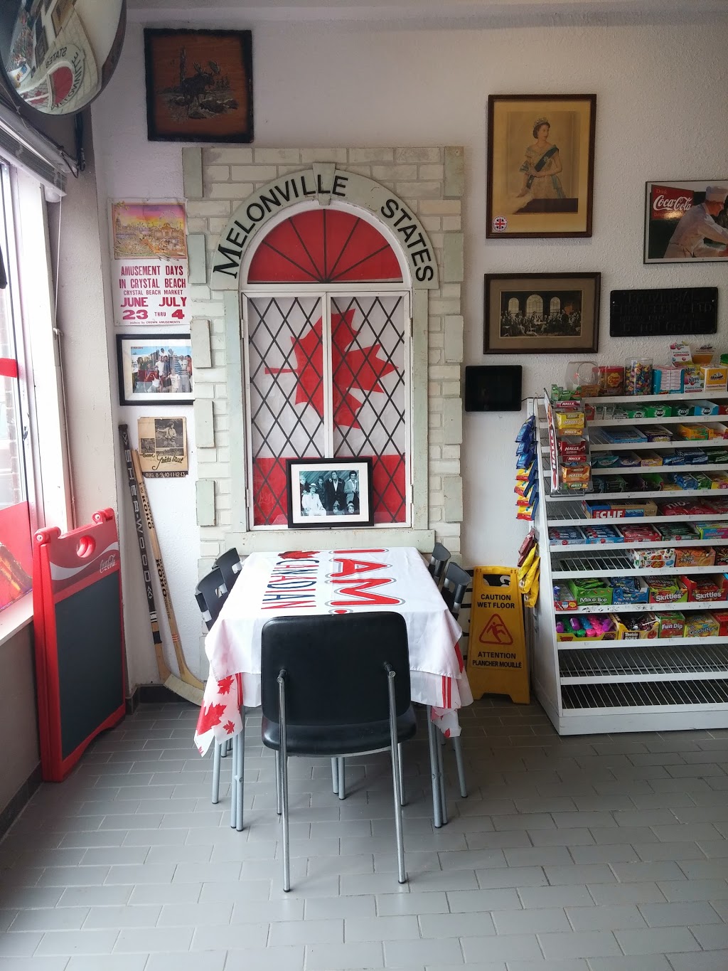 BJs Variety and Submarines | 35 Ontario Rd, Welland, ON L3B 5C1, Canada | Phone: (905) 735-5570