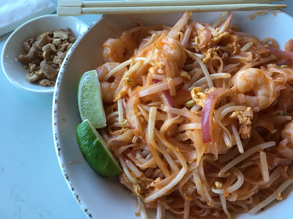 Noodle Bar | 6380 Fallsview Blvd, Niagara Falls, ON L2G 7X5, Canada | Phone: (888) 325-5788