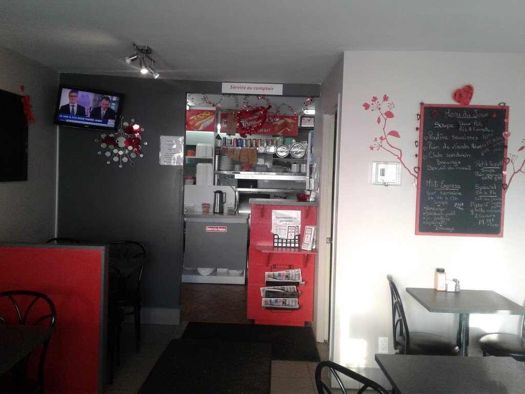 Casse-Croûte Punch Express | Saint-Gilles, QC G0S 2P0, Canada | Phone: (418) 888-5684