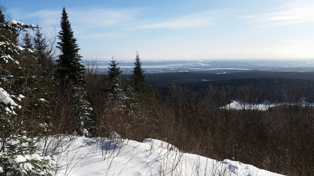 Outfitting Du Lac Beauport | 33 Chemin de la Coulée, Lac-Beauport, QC G3B 1G6, Canada | Phone: (418) 849-4252
