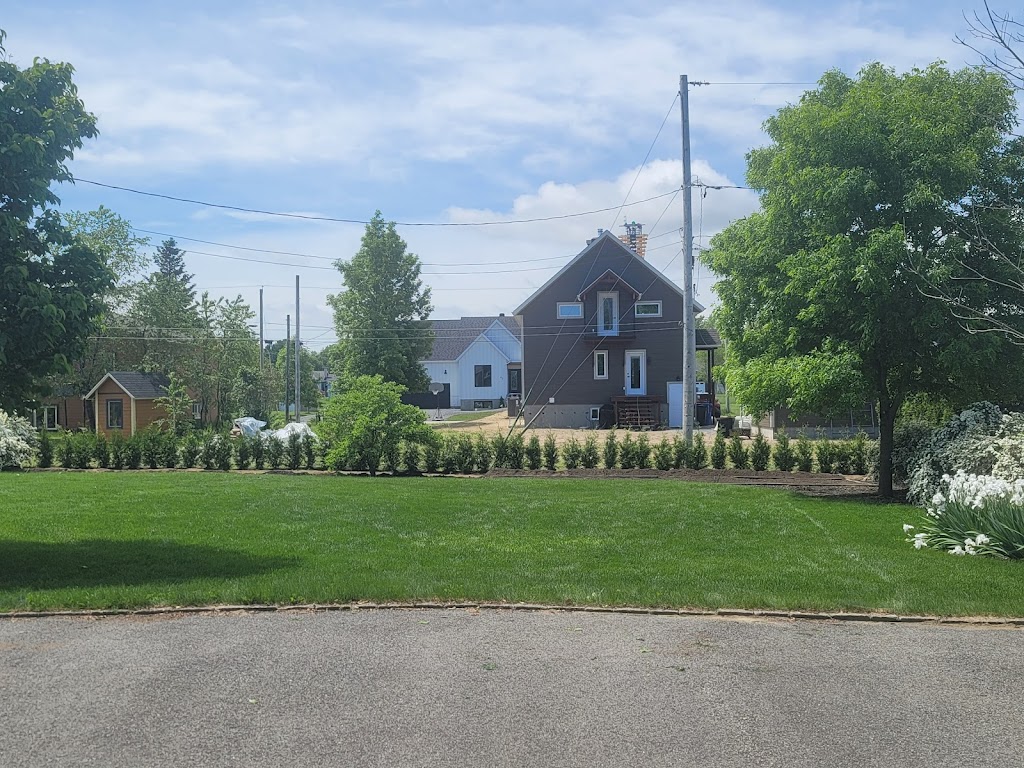 Cèdres Trois-Rivières inc | 3743 Rue de Soulanges, Trois-Rivières, QC G8Y 0B6, Canada | Phone: (819) 979-7588