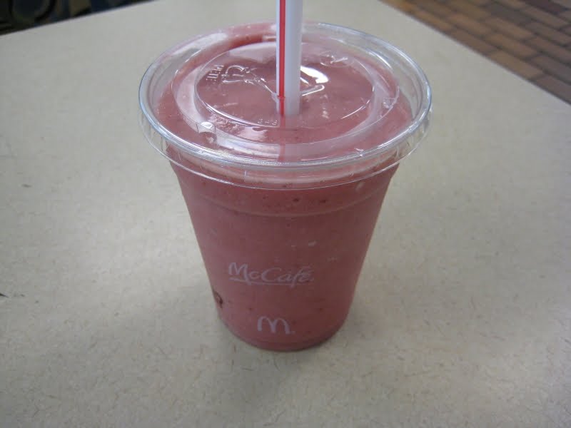 McDonalds | 3132 Eglinton Ave E, Scarborough, ON M1J 2H1, Canada | Phone: (416) 261-6241